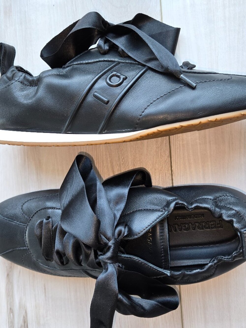 FERREGAMO SNEAKER